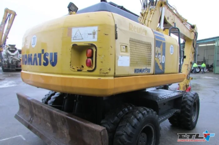 Колесный экскаватор Komatsu PW180-7K- фото № 2