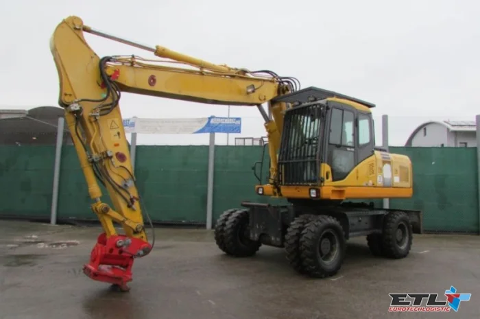 Колесный экскаватор Komatsu PW180-7K- фото № 5