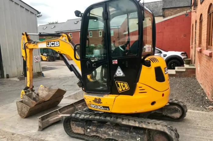 Мини экскаватор JCB 8030ZTS- фото № 9