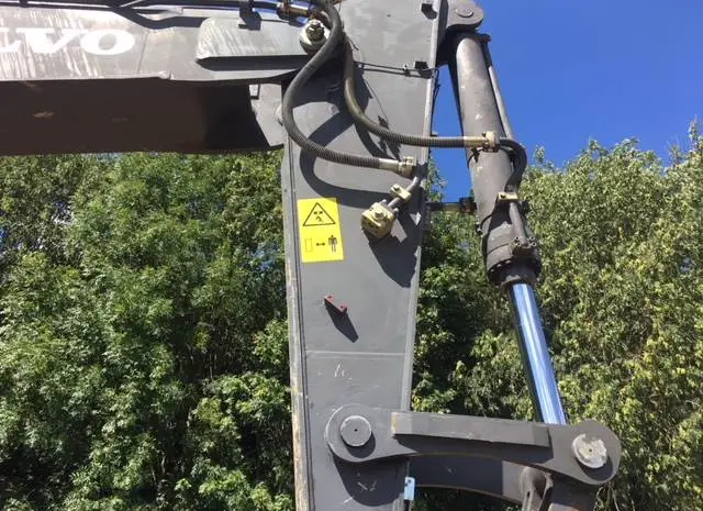 Гусеничный экскаватор Volvo EC480DL- фото № 6