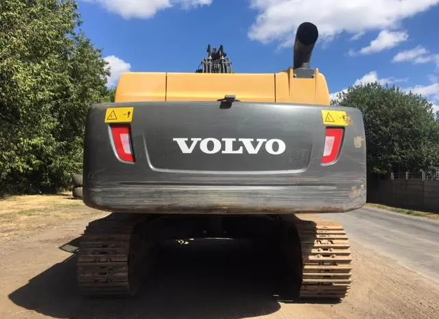 Гусеничный экскаватор Volvo EC480DL- фото № 18