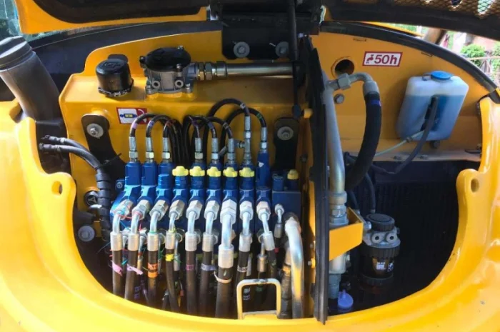 Мини-экскаватор JCB 8050. Мини-экскаватор б/у- фото № 9