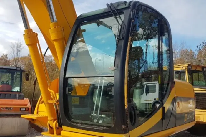 Гусеничный экскаватор JCB JS160- фото № 3