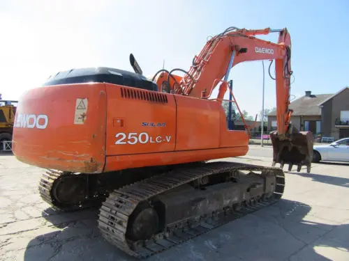 Гусеничный экскаватор Daewoo S 250 LC-5- фото № 3
