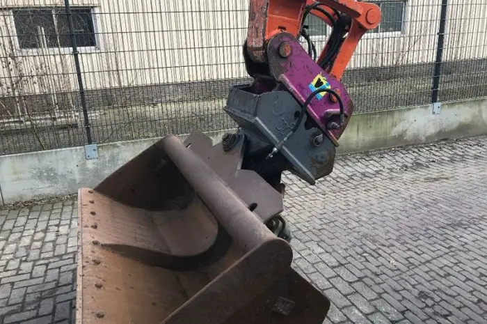 Колесный экскаватор Hitachi Zaxis 140 W- фото № 8