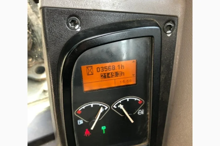 Мини-экскаватор Volvo EC55C 2013 года- фото № 5