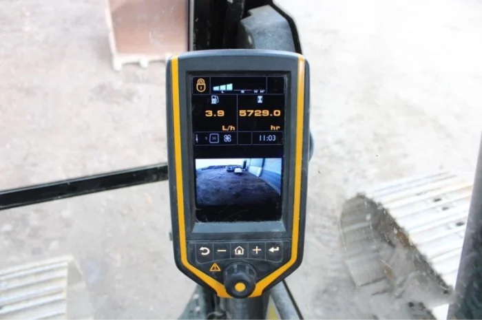 Предлагаем Гусеничный Экскаватор JCB JS220LC- фото № 10