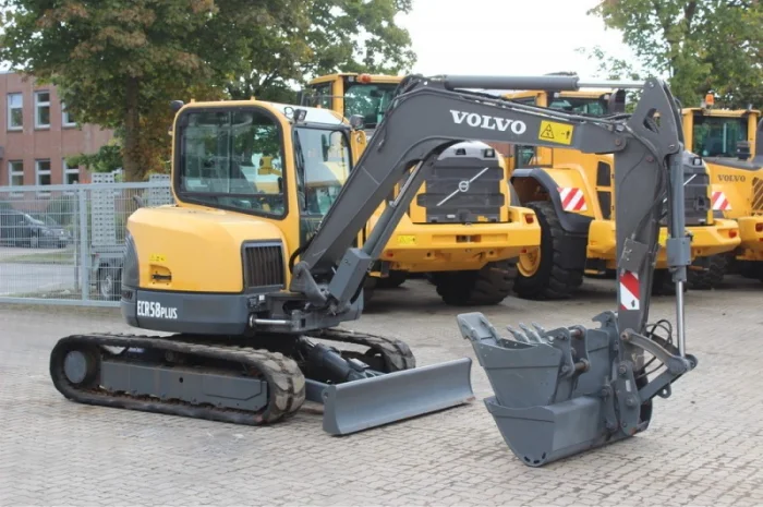 Мини-экскаватор Volvo ECR 58- фото № 3