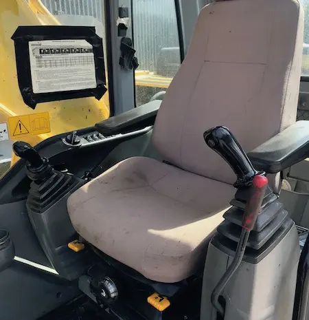 Гусеничный экскаватор New Holland E215LC- фото № 2