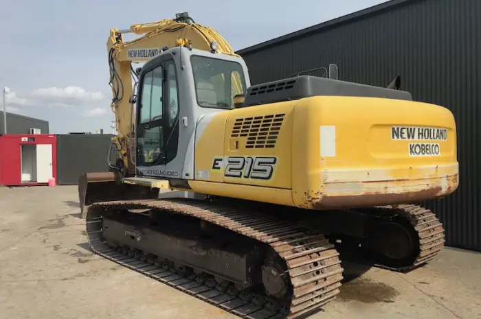 Гусеничный экскаватор New Holland E215LC- фото № 4