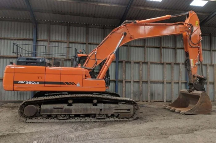 Гусеничный экскаватор Doosan DX 380 LC. Строительная техника в Украине- фото № 1