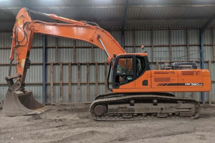Гусеничный экскаватор Doosan DX 380 LC. Строительная техника в Украине- фото № 6