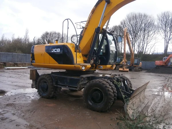 Колесный экскаватор JCB JS175W. В Украине не работал- фото № 3