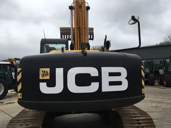 Гусеничный экскаватор JCB JS220LC Long Reach Digger- фото № 11