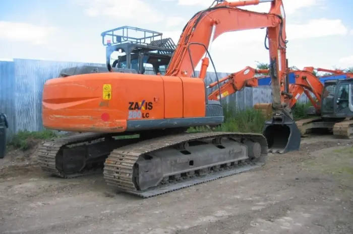 Гусеничный экскаватор 2010 HITACHI ZX280 LC-3- фото № 2