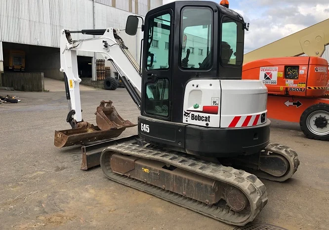 Мини-экскаватор Bobcat E45- фото № 1