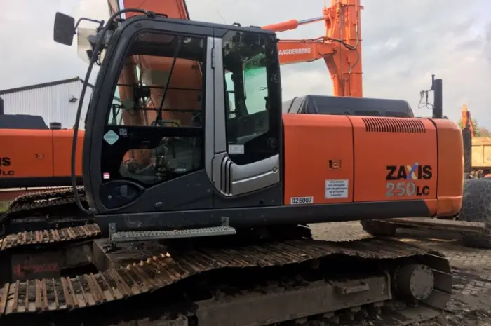 Гусеничный экскаватор Hitachi ZX250 Long Reach- фото № 3