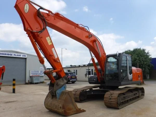 Предлагаем гусеничный экскаватор Hitachi Zaxis 210LC-3- фото № 4
