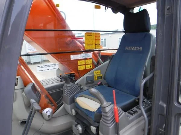 Предлагаем гусеничный экскаватор Hitachi Zaxis 210LC-3- фото № 5