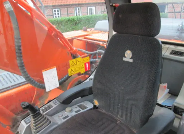 Гусеничный экскаватор Doosan DX225LC-3- фото № 6