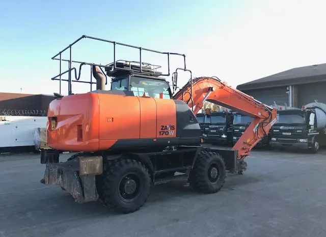 Колесный экскаватор Hitachi ZX170W-5B- фото № 3