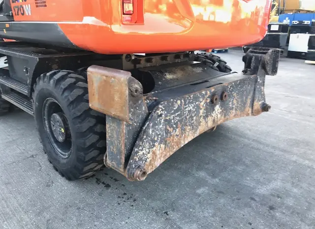 Колесный экскаватор Hitachi ZX170W-5B- фото № 5