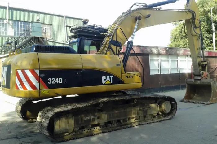 Гусеничный экскаватор CAT 324D- фото № 1