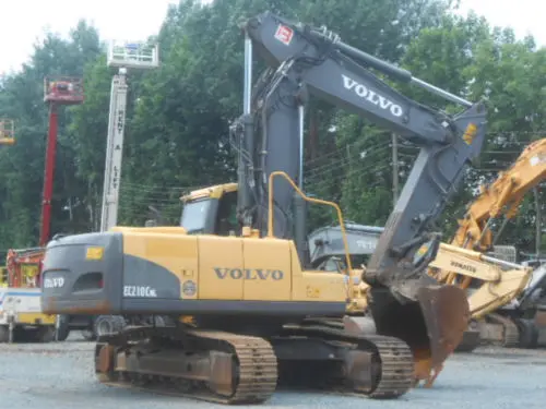 Гусеничный экскаватор Volvo EC 210 CNL- фото № 1