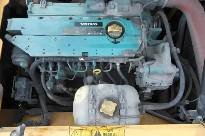 Колесный экскаватор Volvo EW140C- фото № 7