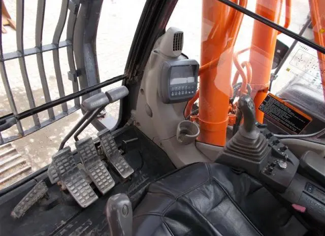 Гусеничный экскаватор Hitachi ZX280LC-3- фото № 6