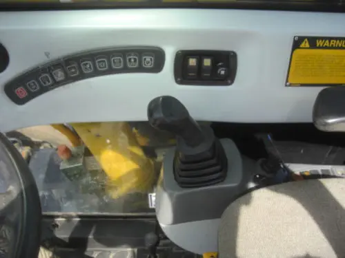 Колесный экскаватор JCB JS 175W по доступной цене- фото № 4