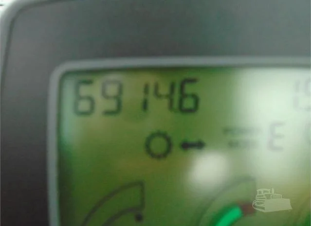 Предлагаем гусеничный экскаватор JCB JS145LC- фото № 8