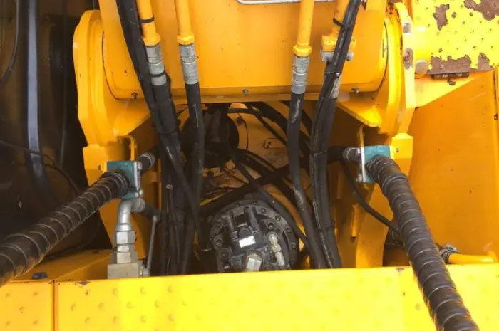 Гусеничный экскаватор JCB JS220LC 2013 г.в- фото № 8