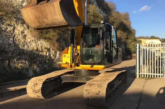 Гусеничный экскаватор JCB JS220LC 2011 г.в- фото № 1
