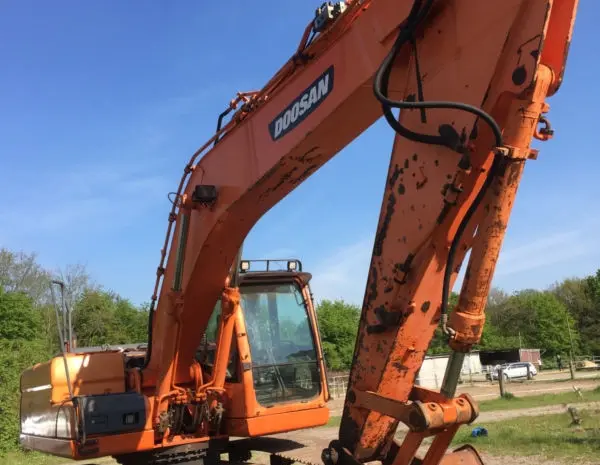 Гусеничный экскаватор Doosan DX 225 LC 2008 г- фото № 10