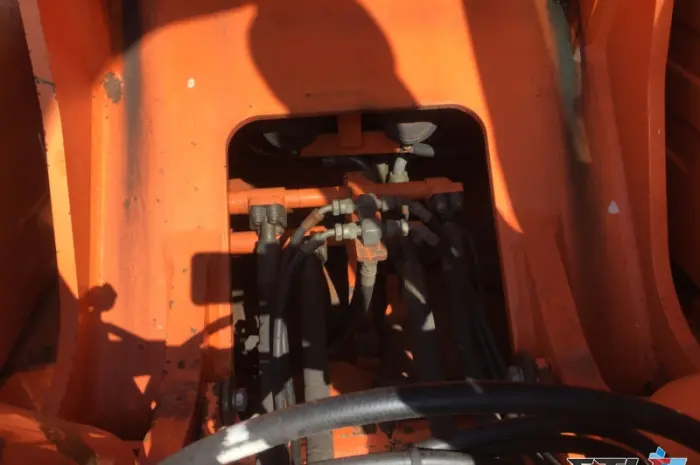 Гусеничный экскаватор Doosan DX 225 LC 2008 г- фото № 6