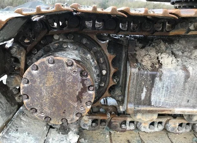 Гусеничный экскаватор Hitachi ZX210 LC-3. В наличии и под заказ- фото № 8