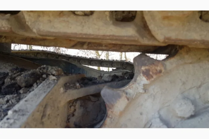 Гусеничный экскаватор JCB JS240LC. В Наличии- фото № 2