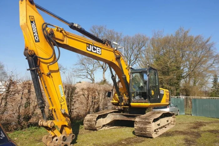 Гусеничный экскаватор JCB JS240LC. В Наличии- фото № 4