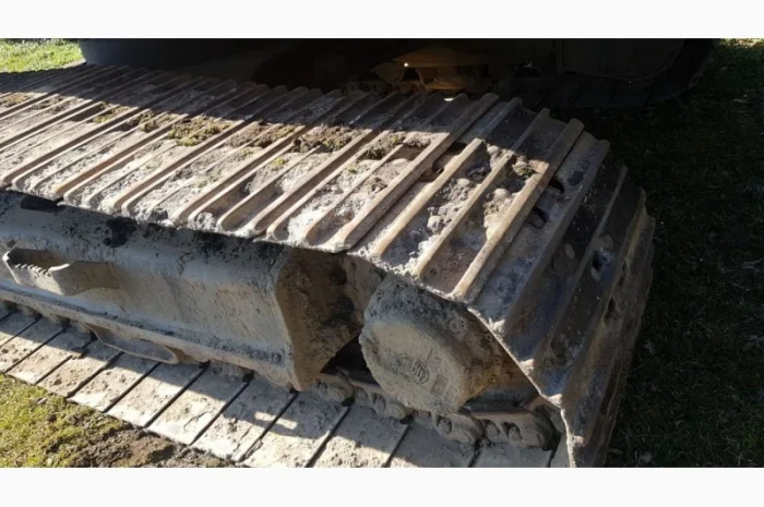 Гусеничный экскаватор JCB JS240LC. В Наличии- фото № 18