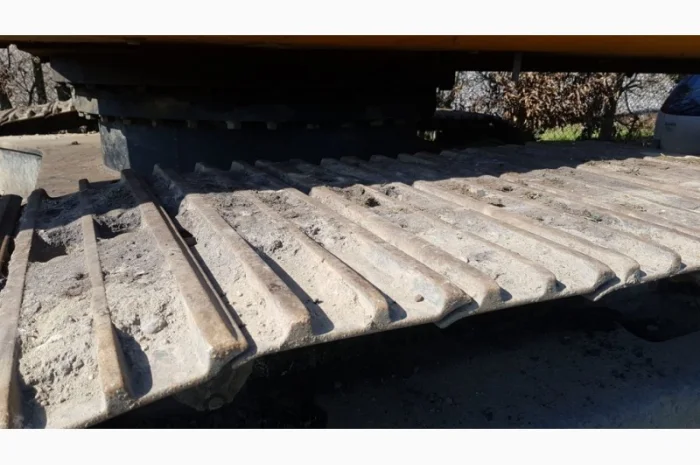 Гусеничный экскаватор JCB JS240LC. В Наличии- фото № 16