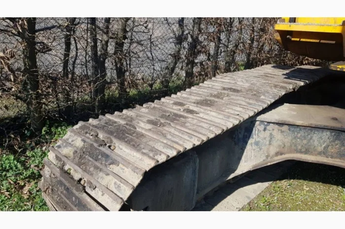 Гусеничный экскаватор JCB JS240LC. В Наличии- фото № 11