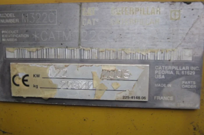 Колесный экскаватор Caterpillar M322С- фото № 2