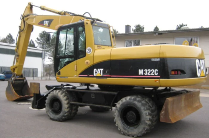 Колесный экскаватор Caterpillar M322С- фото № 5