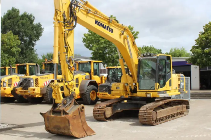Гусеничный экскаватор Komatsu PC 210 LC- фото № 1