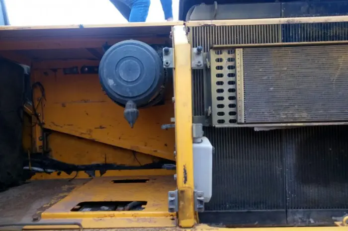 Гусеничный экскаватор JCB JS 330LC 2008 года- фото № 2