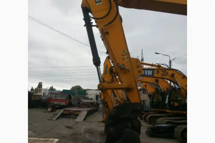 Гусеничный экскаватор JCB JS 330LC 2008 года- фото № 11