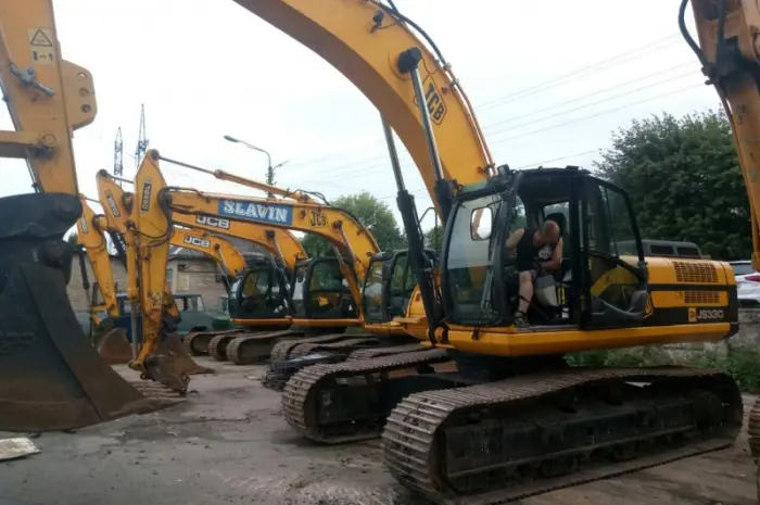 Гусеничный экскаватор JCB JS 330LC 2008 года- фото № 10