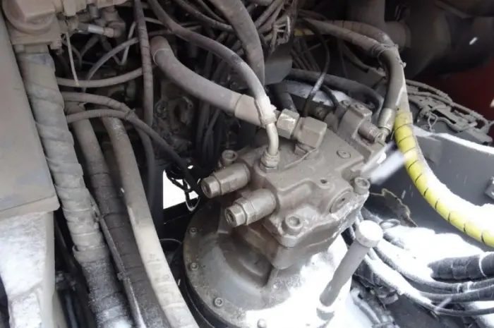 Гусеничный экскаватор Hitachi ZX350LC-3- фото № 9