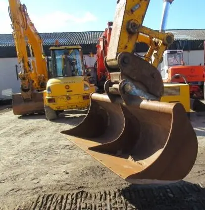 Гусеничный экскаватор JCB JS220LC 2007 года- фото № 3